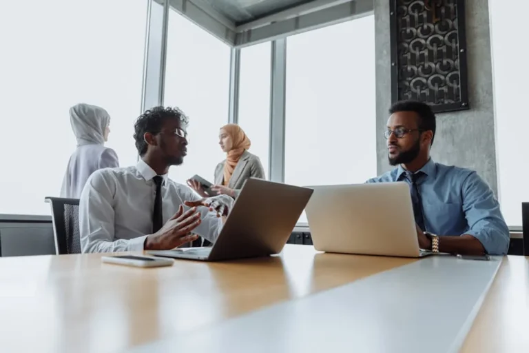 Global Contractor Payments Guide for Small Businesses