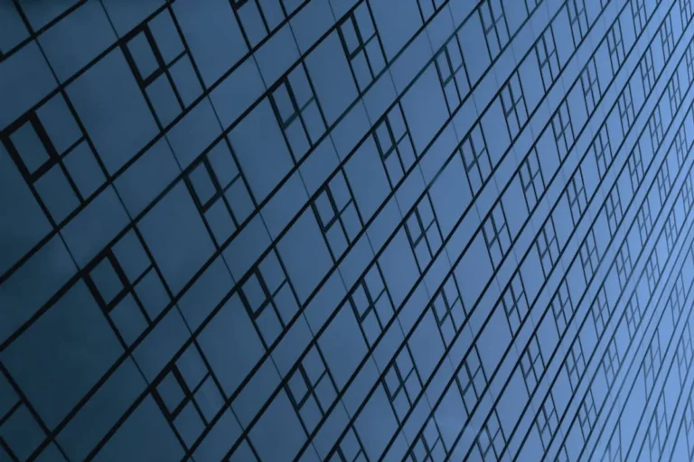 How structurespy.com Fits Into a Smarter Topic Cluster Strategy: For Consultants