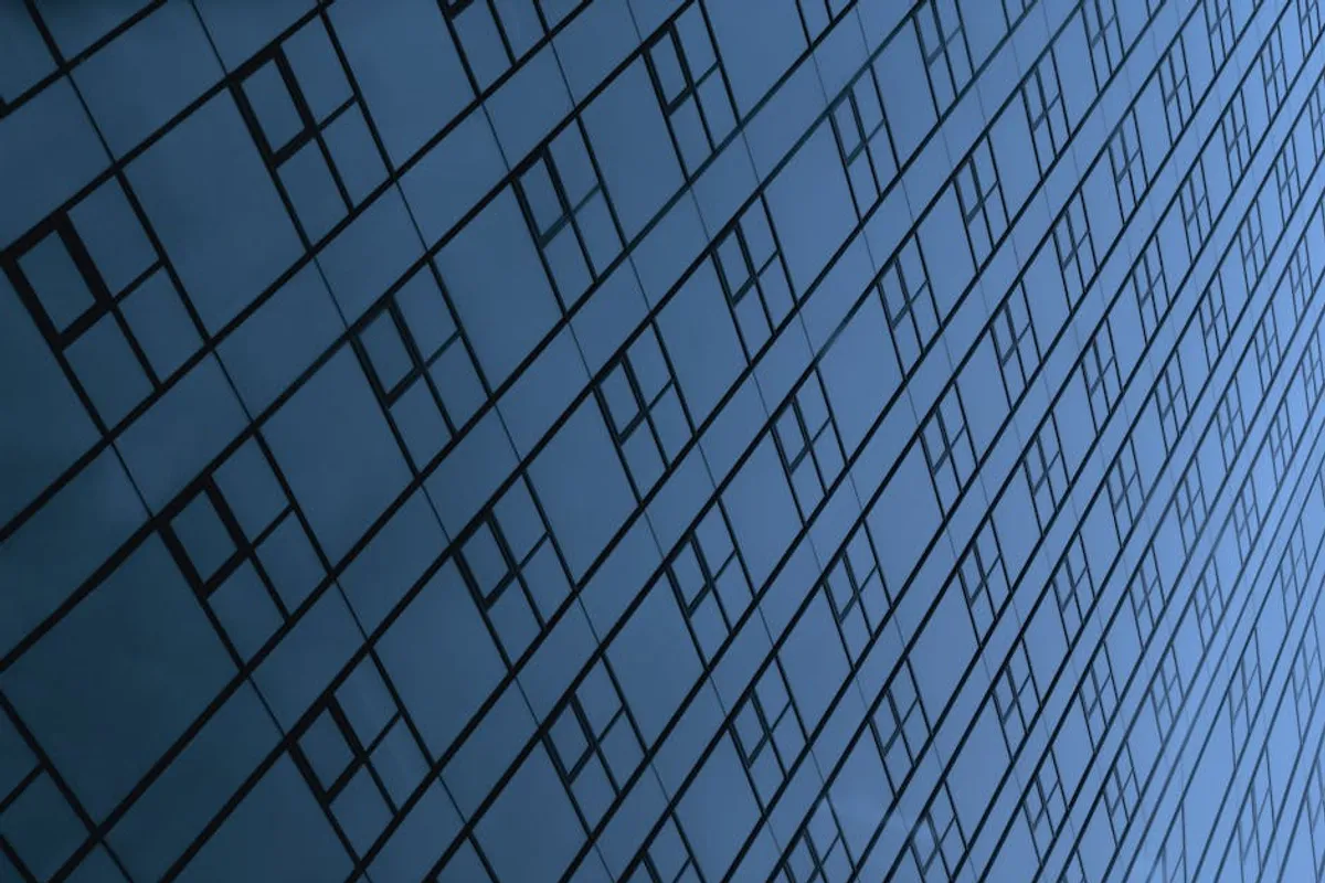 How structurespy.com Fits Into a Smarter Topic Cluster Strategy: For Consultants